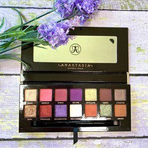ABH Anastasia Beverly Hills Jackie Aina Palette